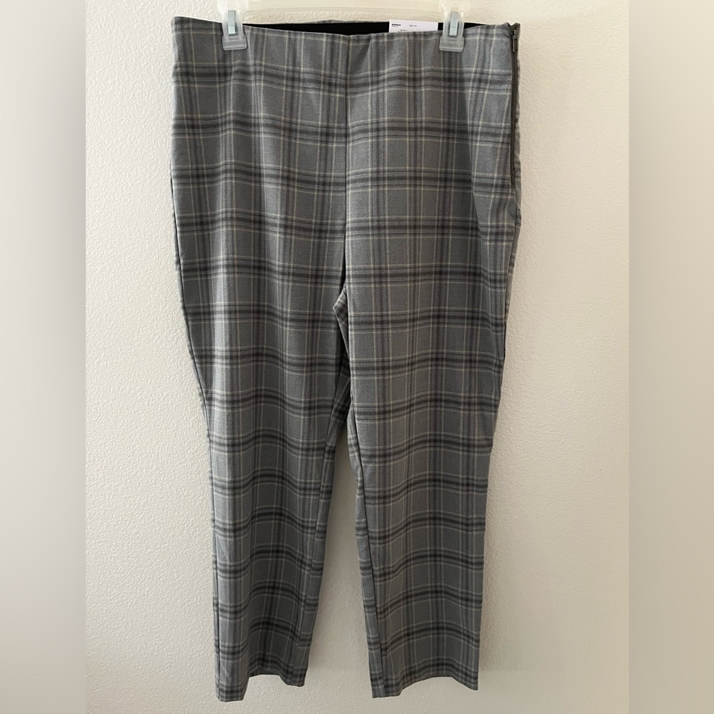 Nine West Gray Plaid High Rise Side Zip Elastic Waist Crop Career Pant 14P